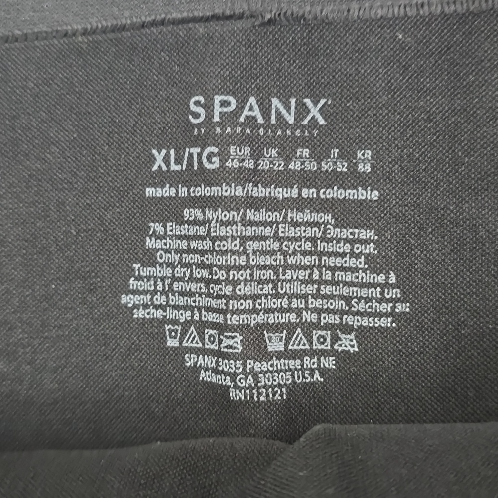 Spanx Solid Black Stretch Pull On Compression Sha… - image 6